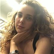 Insegnante laureata in lettere moderne; laureata in storia e filosofia